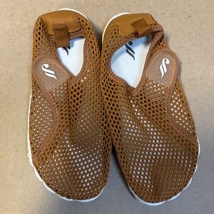 Boys Brown Mesh Water Shoes